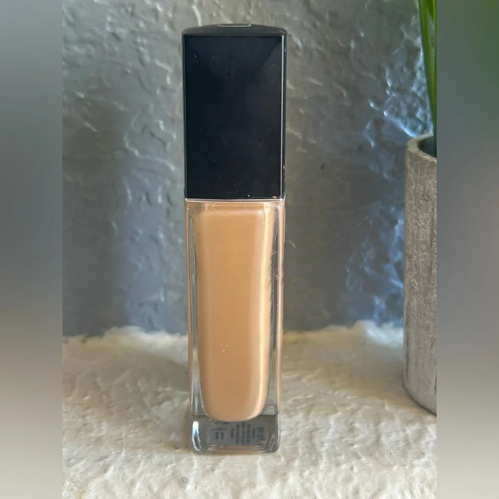 Dior Forever Skin Glow Hydrating Foundation SPF 15 3W